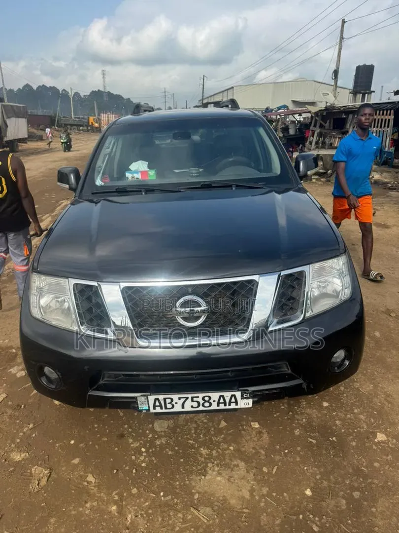 Nissan Pathfinder 2012 Noir