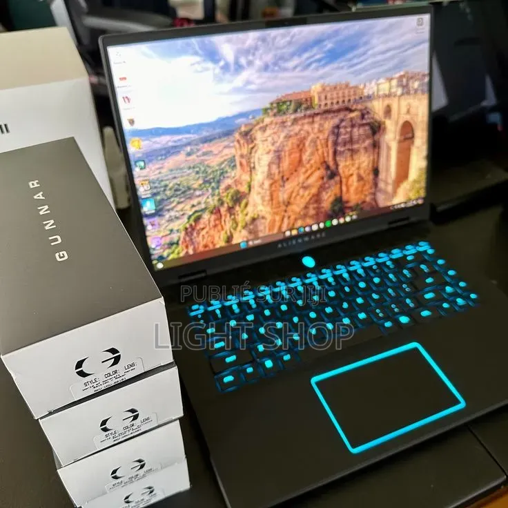 Nouveau Dell Adamo Onyx 32GB Intel Core i9 SSD 500GB