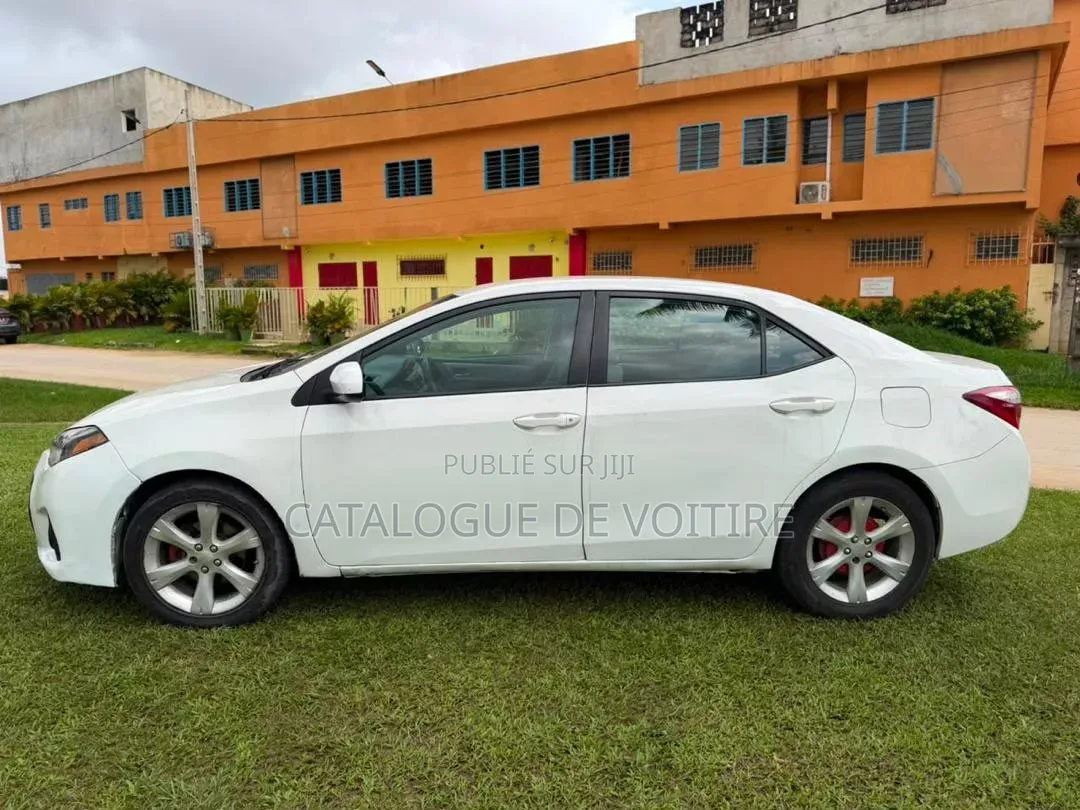 Toyota Corolla 2016 Blanc
