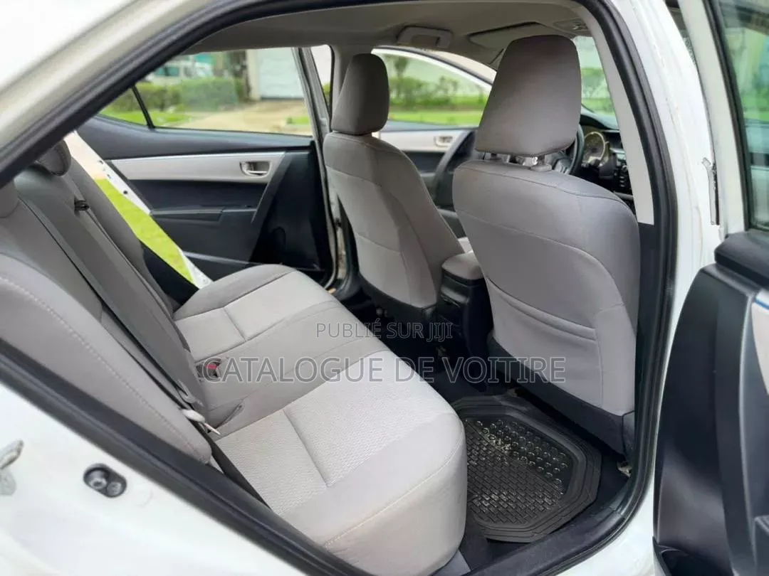 Toyota Corolla 2016 Blanc