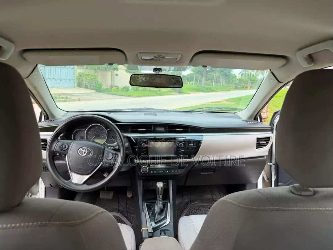 Toyota Corolla 2016 Blanc