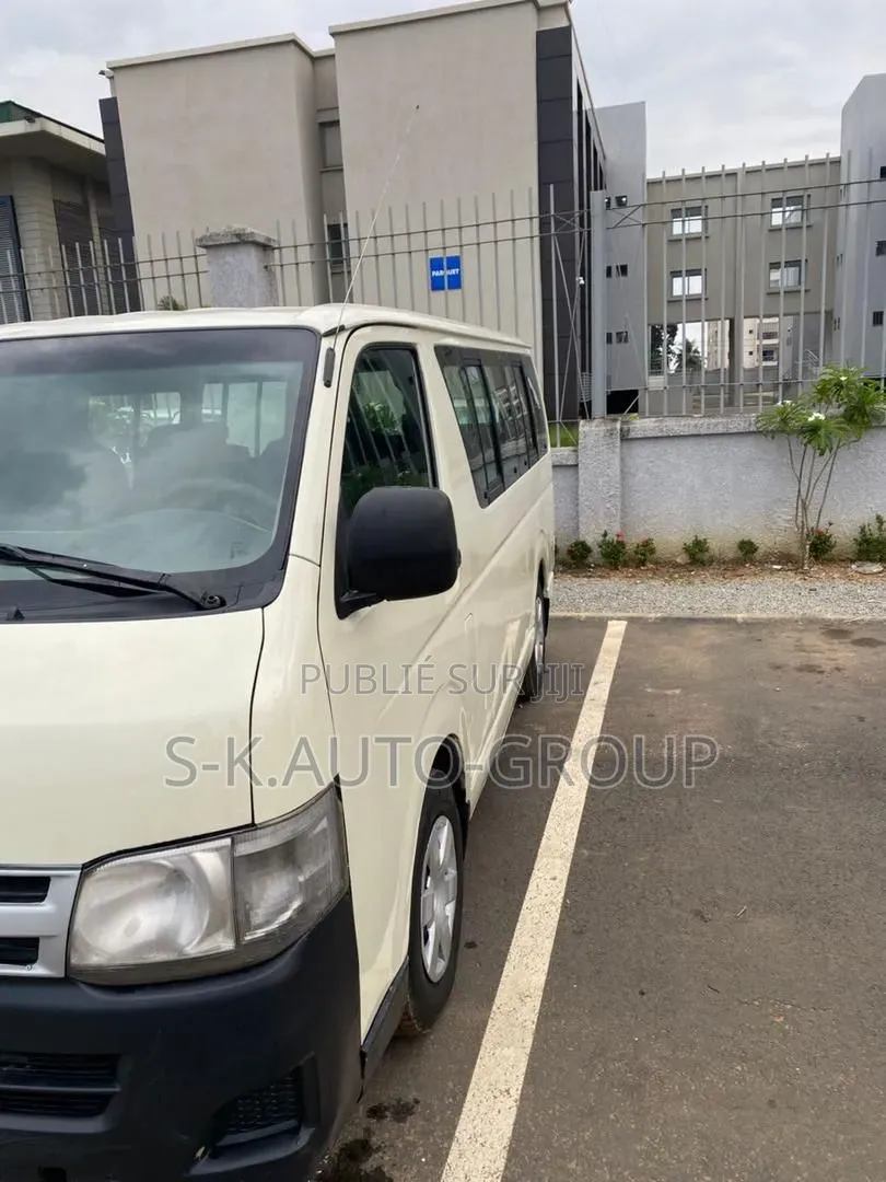 Toyota Toyoace 2004 Blanc