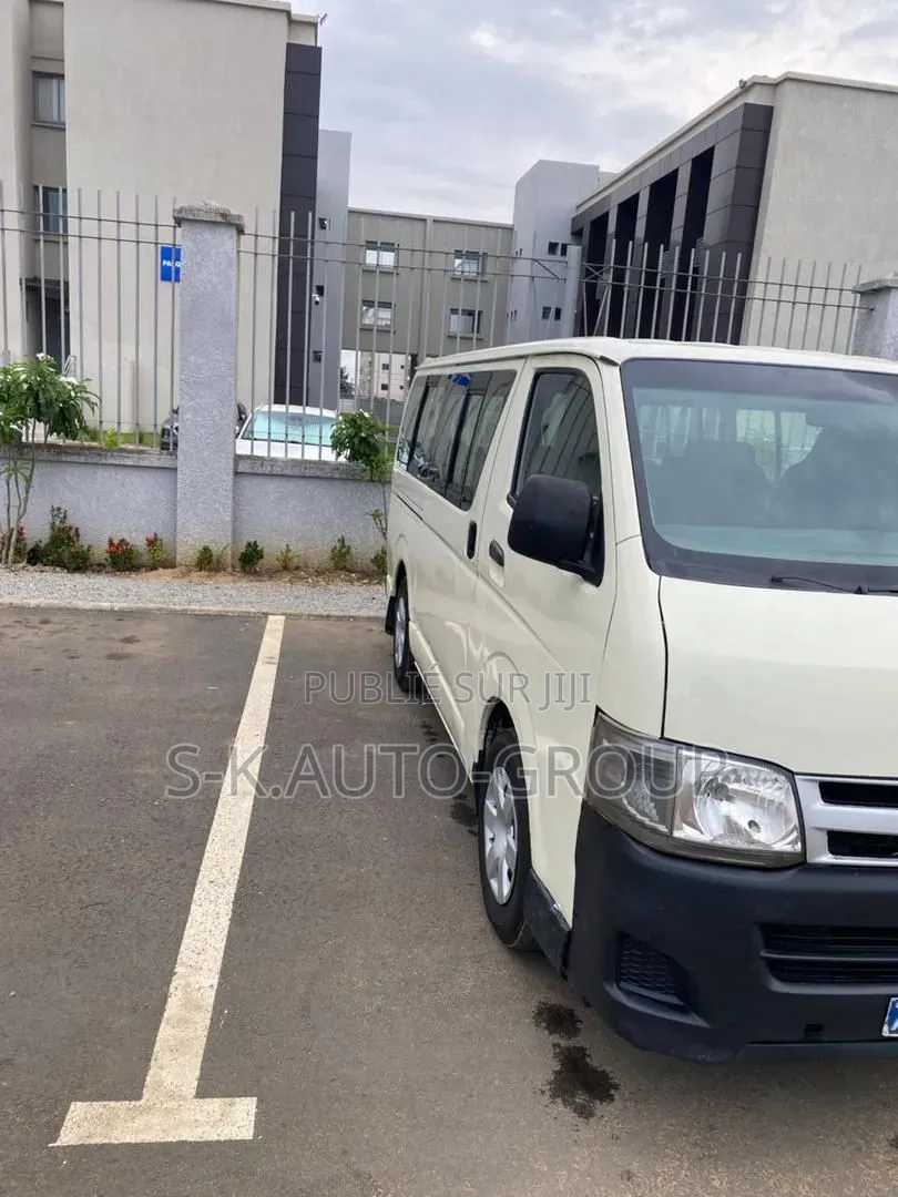 Toyota Toyoace 2004 Blanc