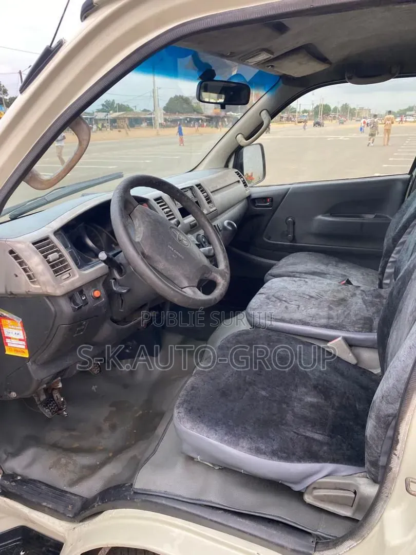 Toyota Toyoace 2004 Blanc