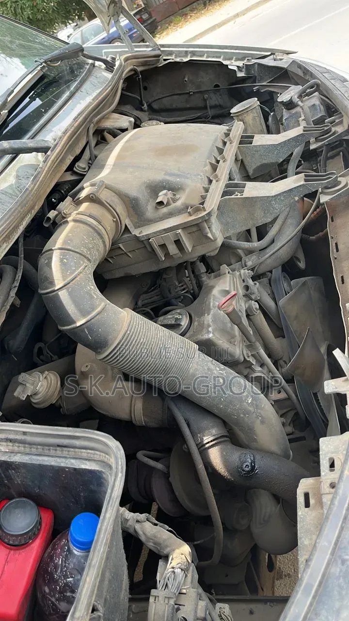 Mercedes-Benz eSprinter 2024 Gris
