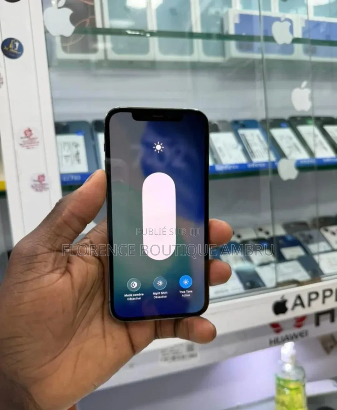 Nouveau Apple iPhone 12 128 GB Noir