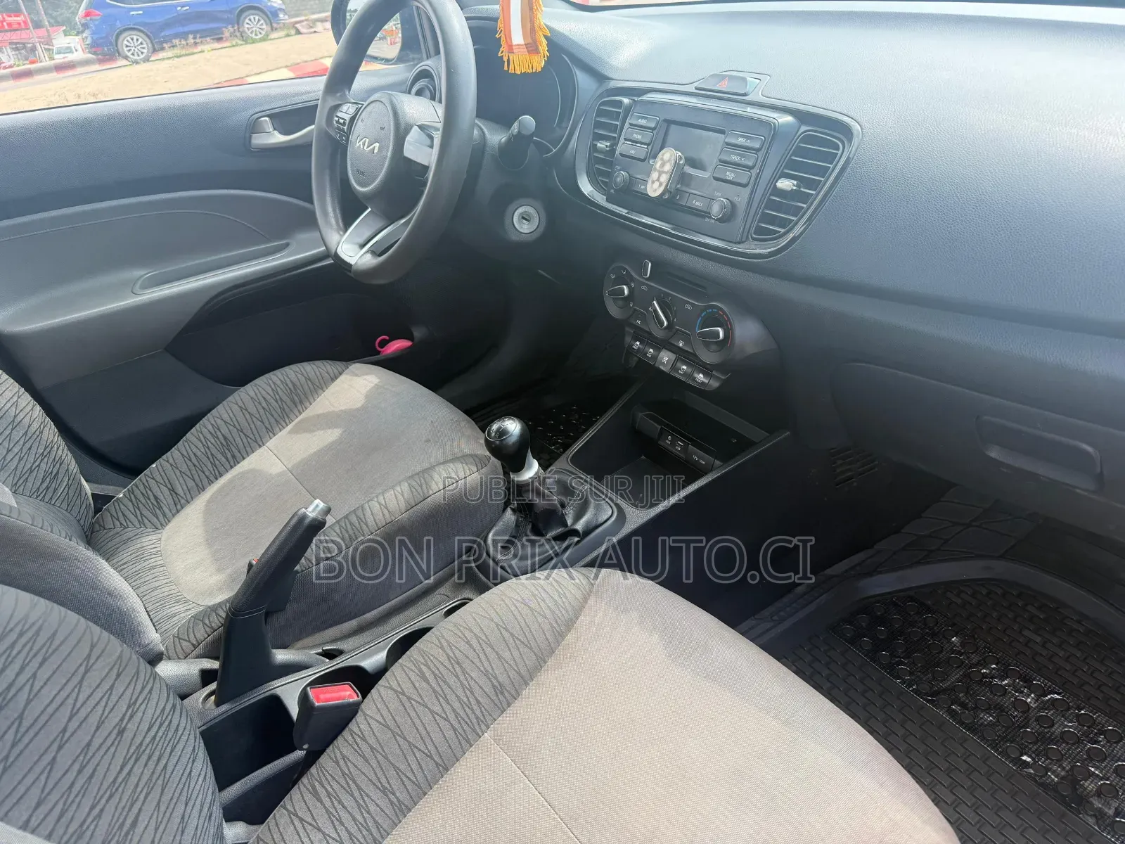 Kia Pegas 2023 Noir Mat