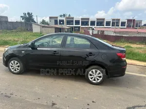 Kia Pegas 2023 Noir Mat