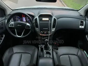 JMC Vigus 2025 Blanc