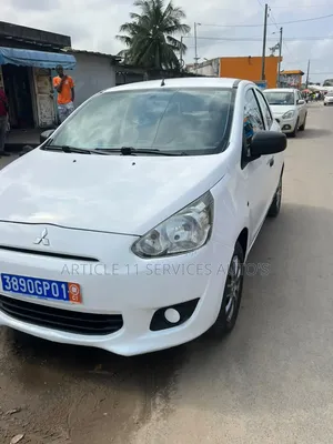 Mitsubishi Spacestar 2014 Blanc