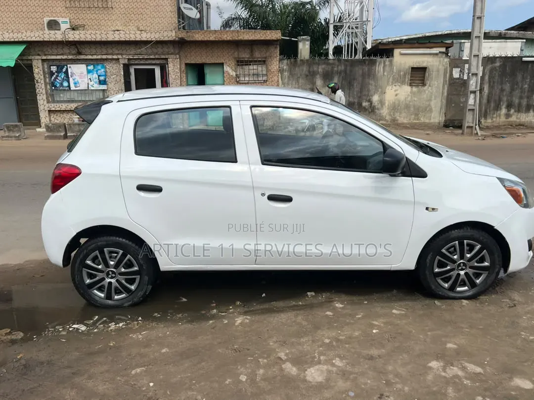 Mitsubishi Spacestar 2014 Blanc
