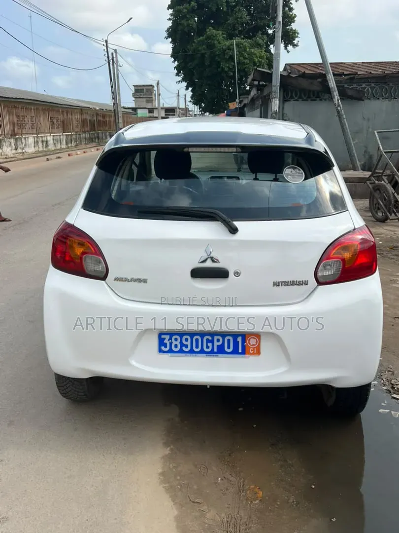 Mitsubishi Spacestar 2014 Blanc