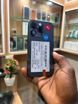 Nouveau Apple iPhone 14 Pro 256 GB Noir