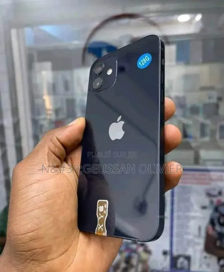 Nouveau Apple iPhone 11 128 GB Noir