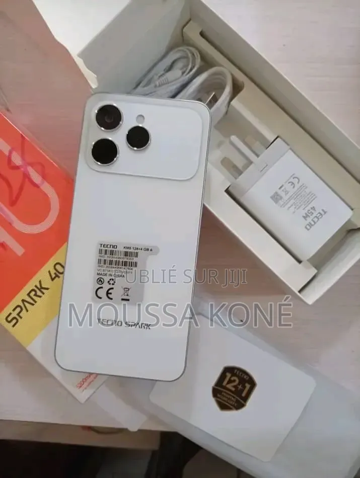 Nouveau Tecno Spark 40 128 GB Argenté