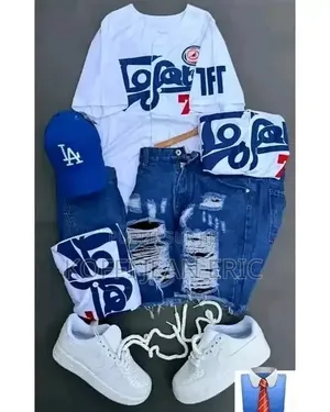 Je Vendre Des Vêtements Disponible