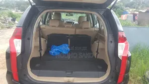 Mitsubishi Montero 2021 Jaune