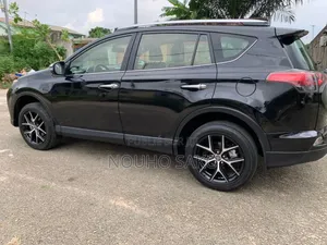 Toyota RAV4 2016 Noir