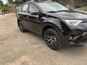 Toyota RAV4 2016 Noir