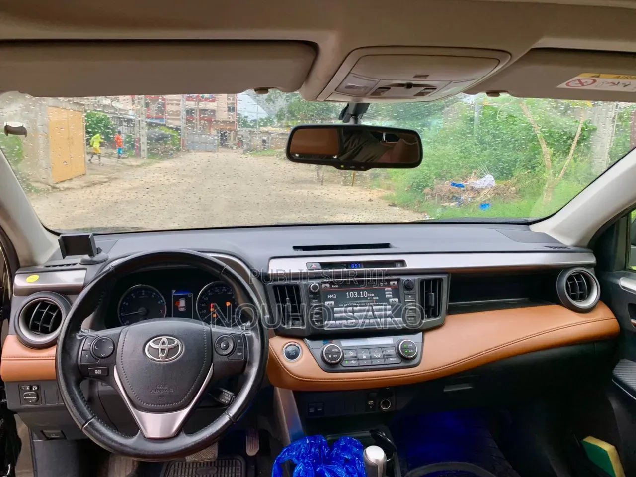 Toyota RAV4 2016 Noir