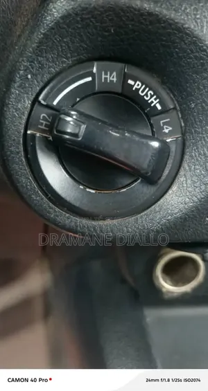 Toyota Hilux 2016 Blanc cassé