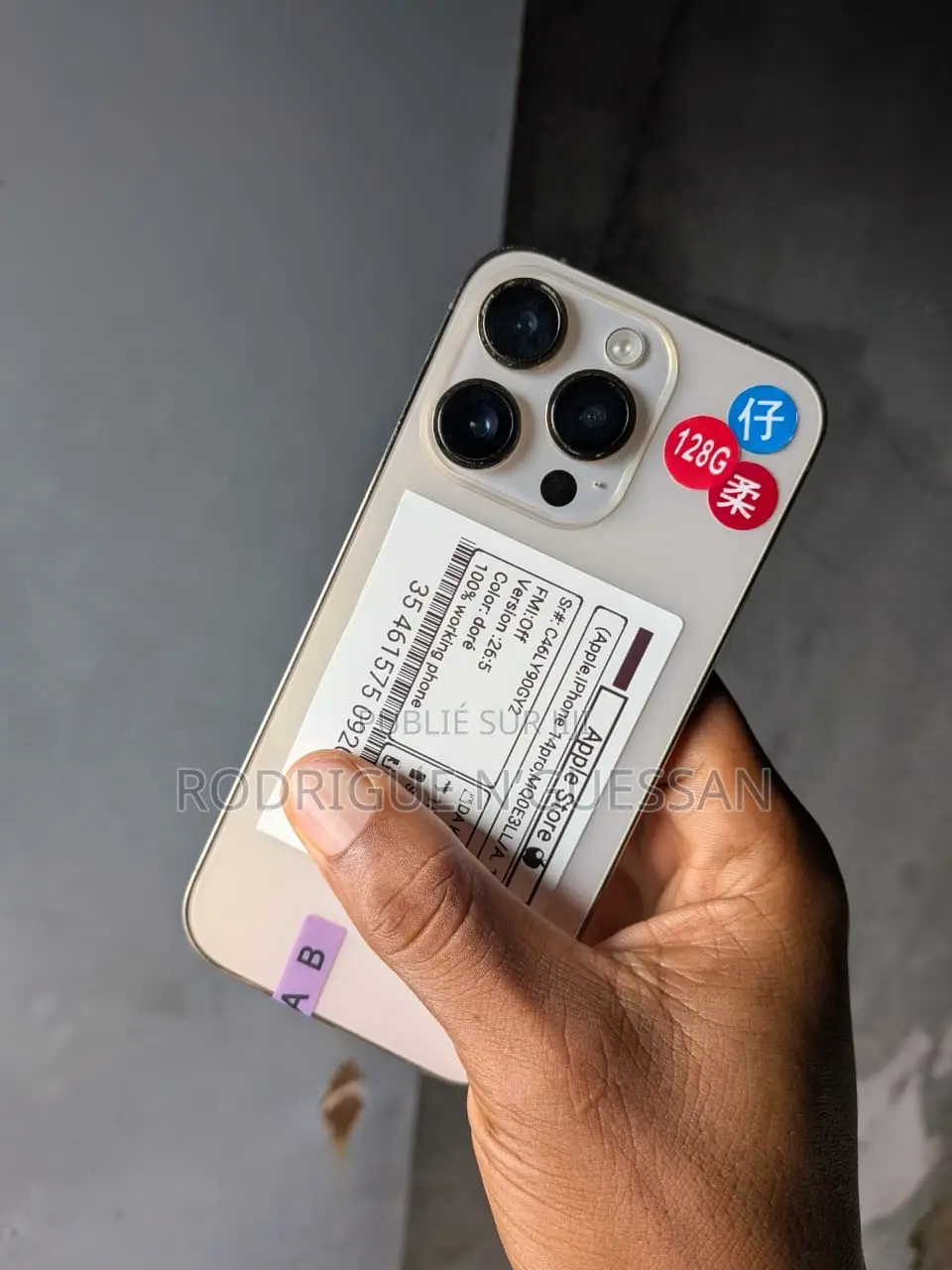 Nouveau Apple iPhone 17 256 GB Doré