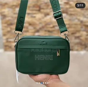 Sacoche Lacoste