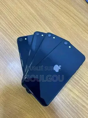 Nouveau Apple iPhone XR 128 GB Rouge