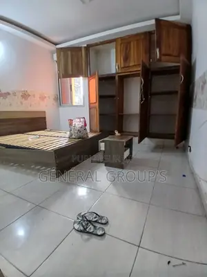 2chbre Appartement dans Presse Immobiliere D, Cocody à Louer