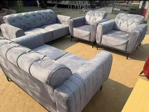 Meubles Disponible