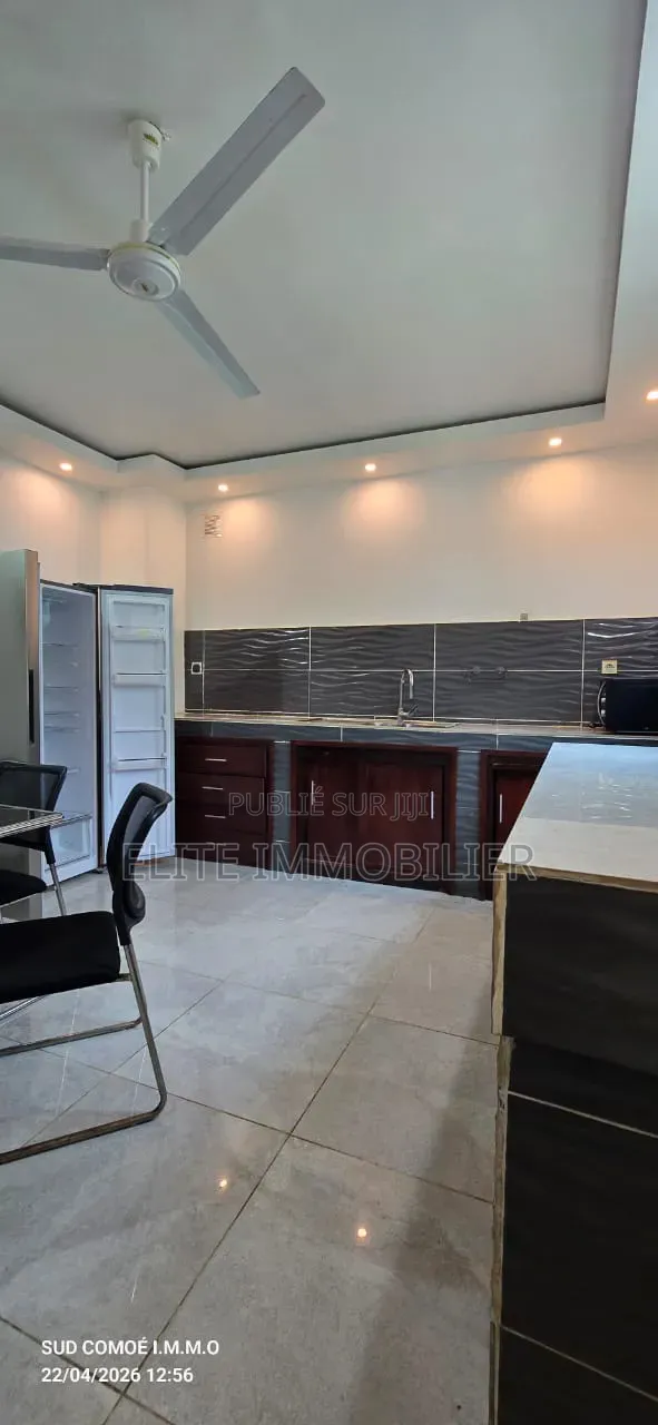 Meublé 4chbre Villa dans Villa Avec Piscine, Grand-Bassam à Vendre