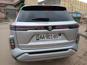 Suzuki Grand Vitara 2024 Gris