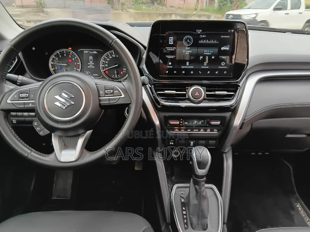 Suzuki Grand Vitara 2024 Gris