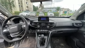Changan Hunter Plus 2.0 Petrol 4x4 2022 Gris