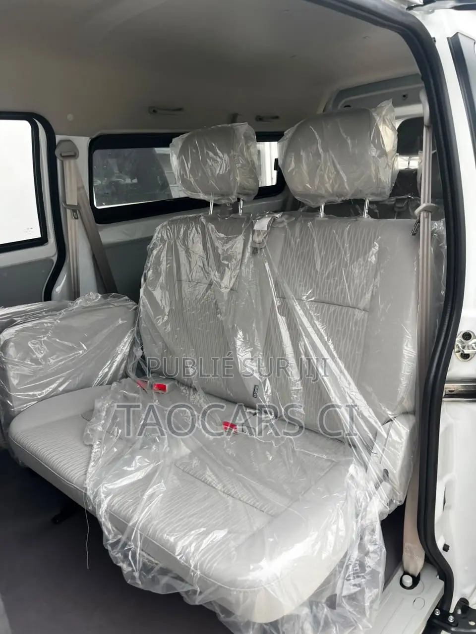 Nouveau Isuzu AVR 2024 Blanc