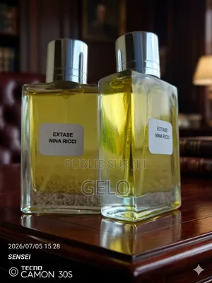 Essence De Parfum