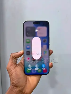 Nouveau Apple iPhone 15 Pro 256 GB Gris