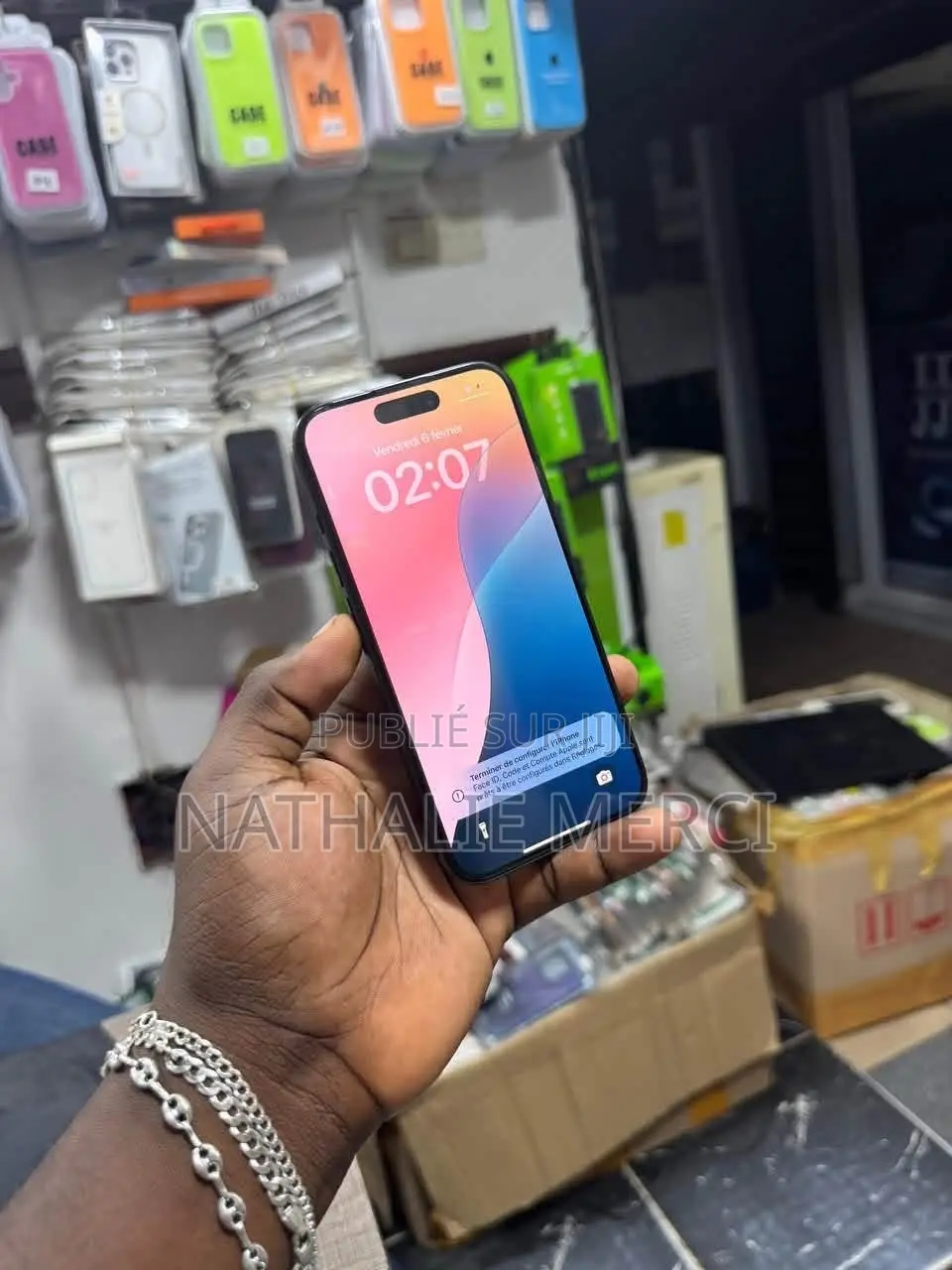 Nouveau Apple iPhone 15 Pro 256 GB Gris