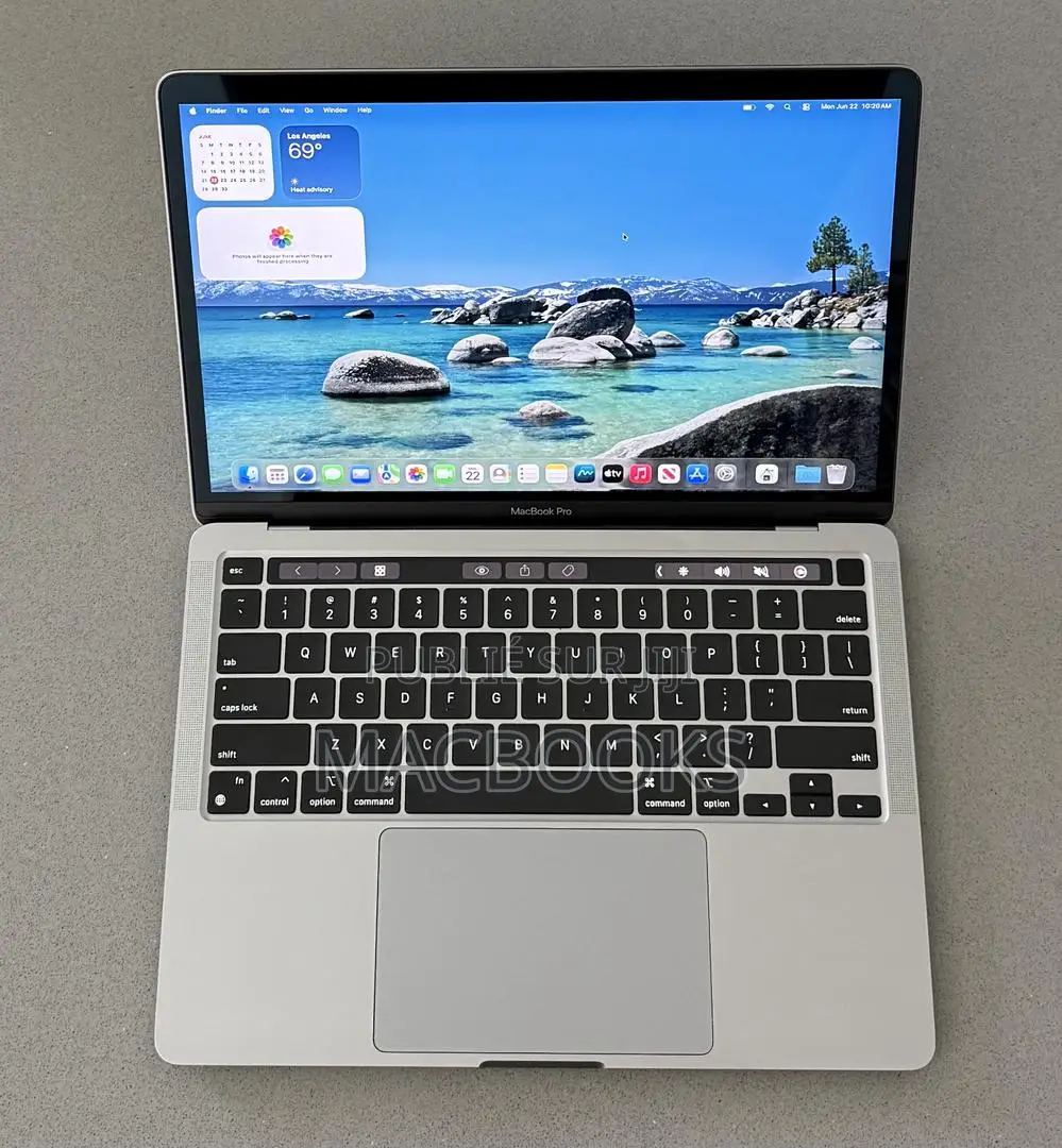 Nouveau Apple MacBook Pro 2020 16GB Intel Core i5 SSD 512GB