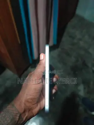 Nouveau Apple iPhone 15 128 GB Blanc