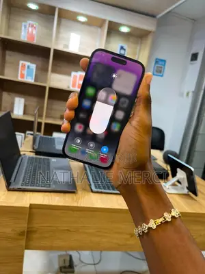 Nouveau Apple iPhone 14 Pro Max 256 GB Noir