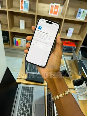 Nouveau Apple iPhone 14 Pro Max 256 GB Noir