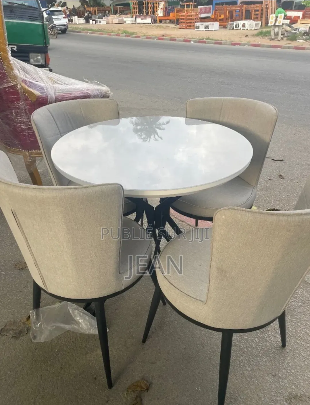 Table À Manger