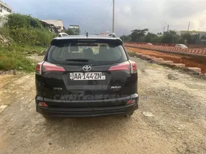 Toyota RAV4 2022 Noir