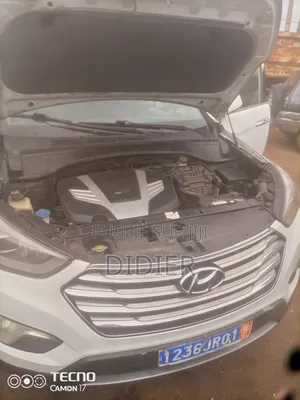 Nouveau Hyundai Santa Fe 2024 Blanc cassé