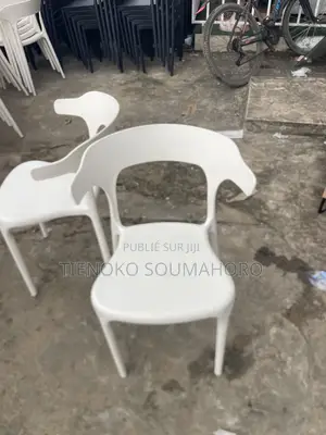 Chaises Plastique