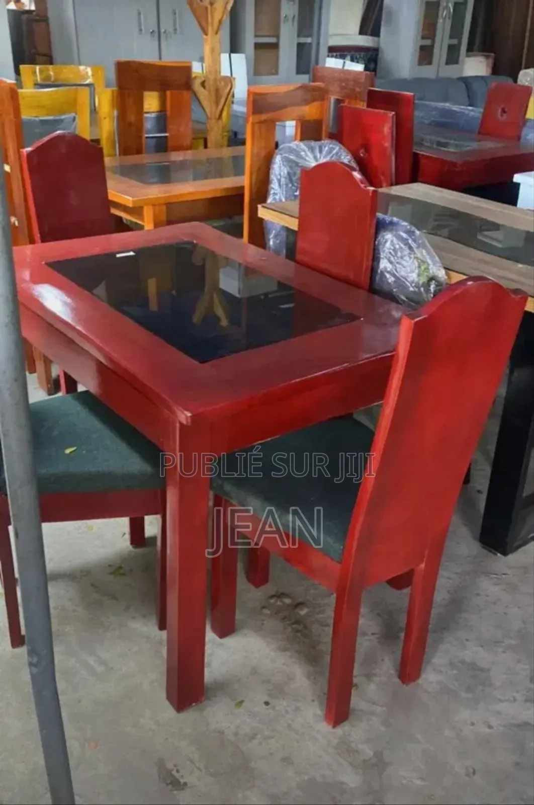 Table À Manger