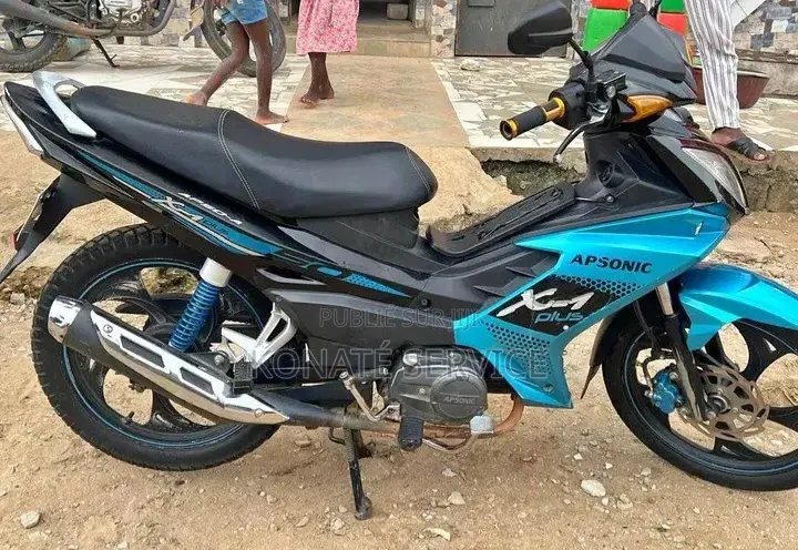Nouveau KTM Duke 125 2025 Bleu