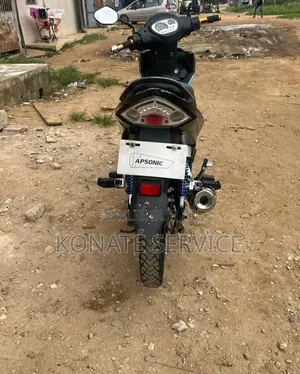 Nouveau KTM Duke 125 2025 Bleu