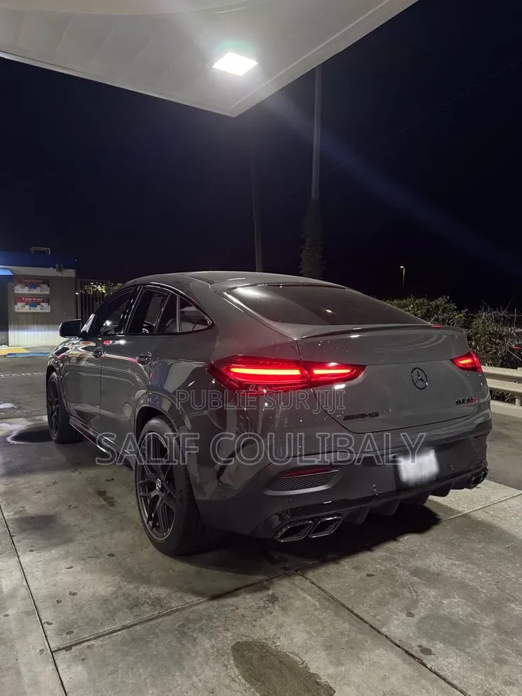 Nouveau Mercedes-Benz GLE-Class 2025 Doré